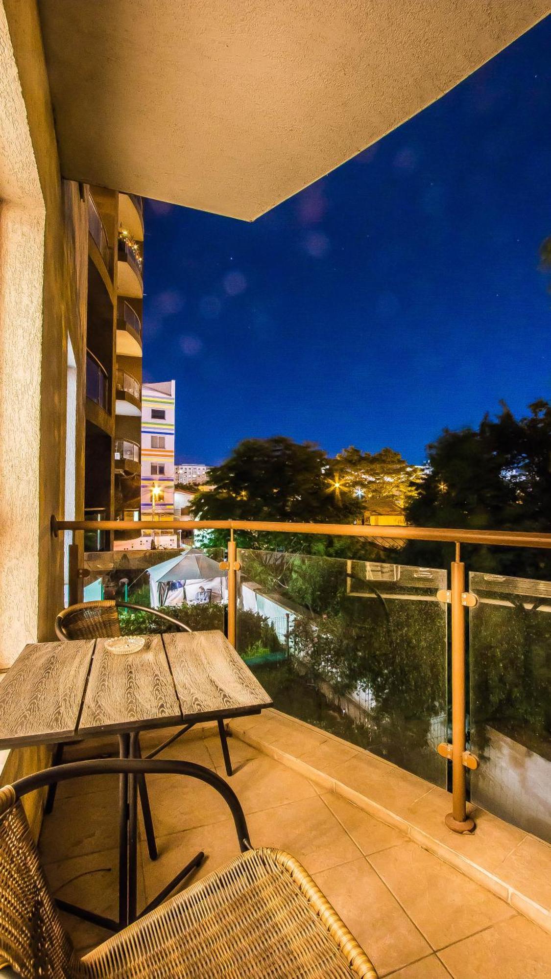 Luxury / Mihai Bravu Apartmens Boekarest Buitenkant foto